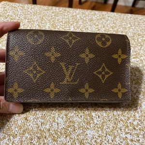 Louis Vuitton short wallet